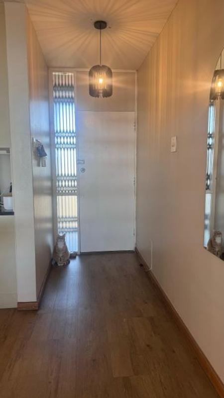 To Let 2 Bedroom Property for Rent in Pinelands Western Cape